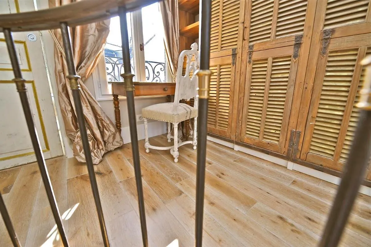 A Balcony On Notre Dame Apartment Paris